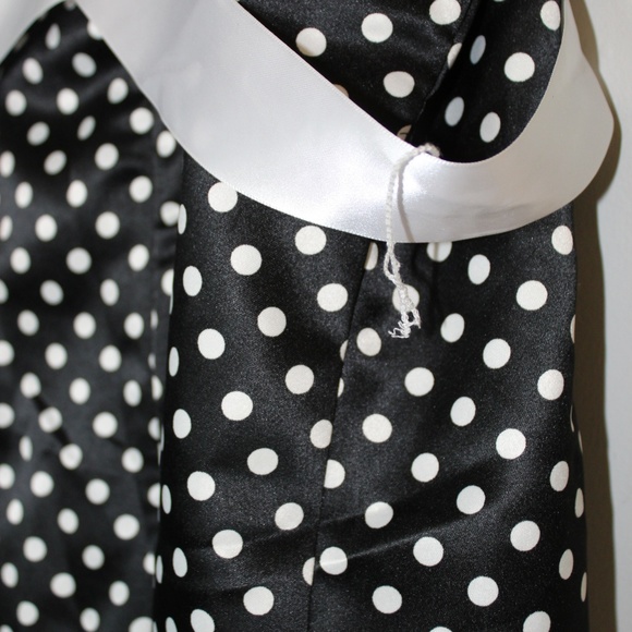 Jolie Pin Up Black and White Polka Dot Dress - Picture 3 of 4
